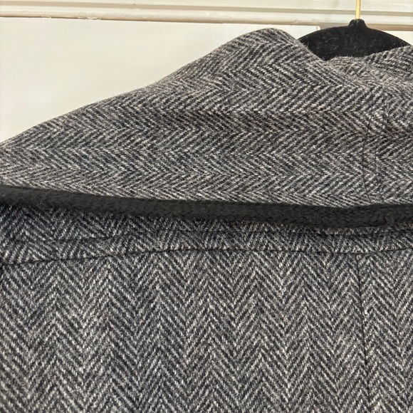 VTG Alorna Herringbone Gray Wool Blend Cape Black Trim Neck Scarf Union USA Made - Picture 14 of 15